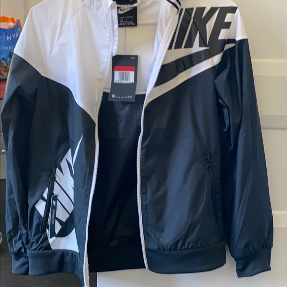 Nike light weight jacket